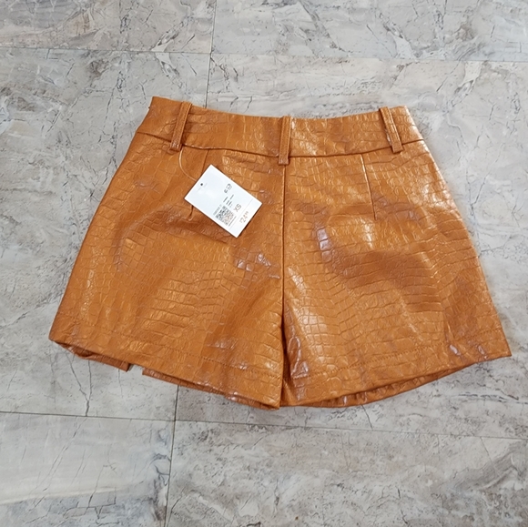 New with Tags Forever 21 Faux Crocodile Leather Skort Brown Size XS - Picture 6 of 6